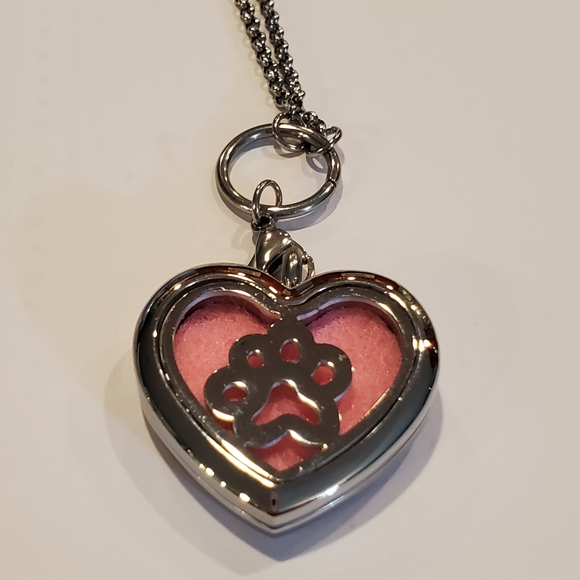 Heart Shaped Paw Locket  for Essential Oils - Picture 2 of 2